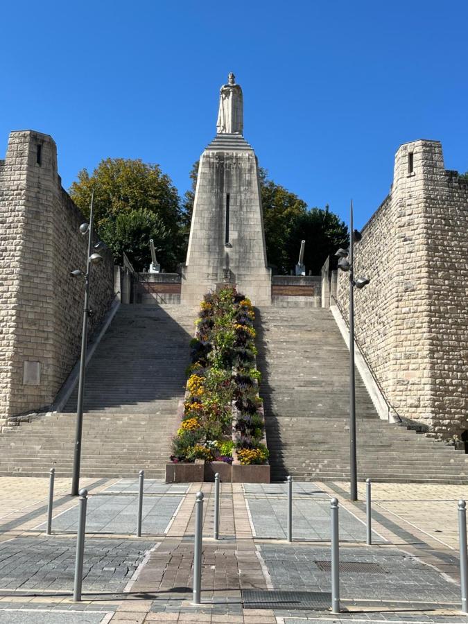 La Cour Du Prince Verdun-sur-Meuse Exteriér fotografie